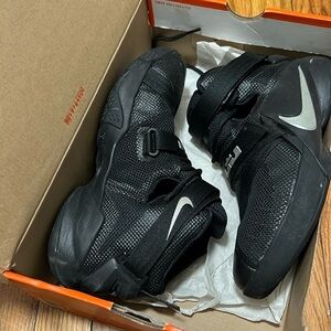 LeBron soldier IX (GS)